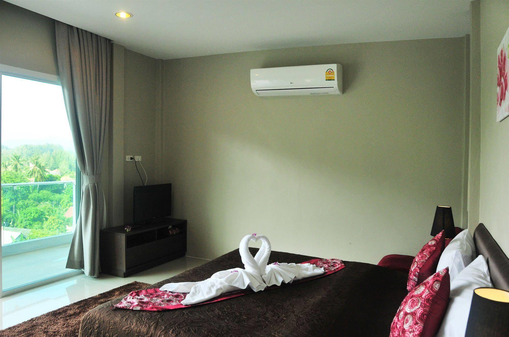 AM Surin Place - SHA Extra Plus Phuket Exterior foto